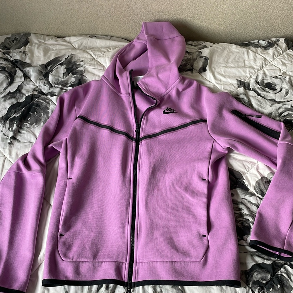 Lavender purple Nike tech zip up size small barely worn